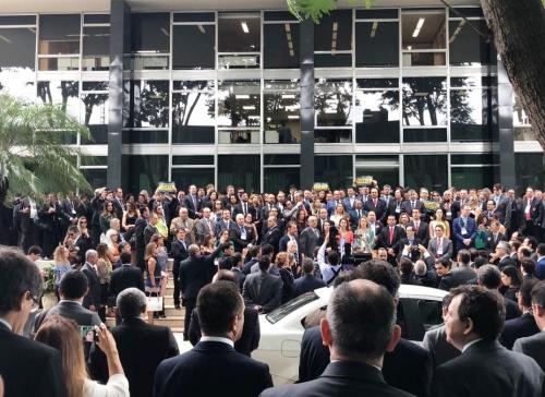 1df9f883-2630-45a3-b464-16bfb2c16ac2